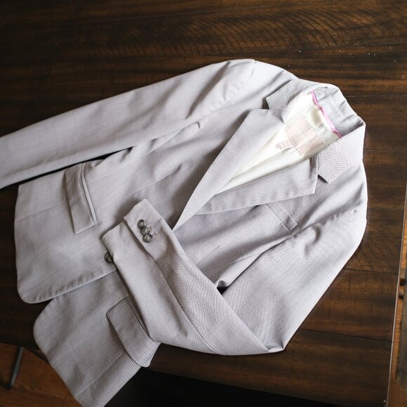 Banana Republic blazer - tailored, flattering, excellent condition - Picture 2 of 16